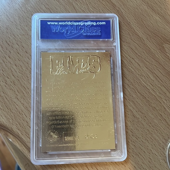 Elvis presley 2010 Merrick Mint Sculpted Gold Card "The King" WCG Graded 10 GEM - Picture 2 of 5